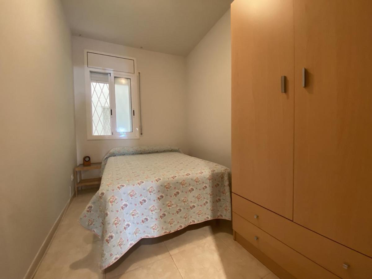 R123 Apartamento En La Planta Baja Con Piscina Cerca De La Playa Calafell Eksteriør billede
